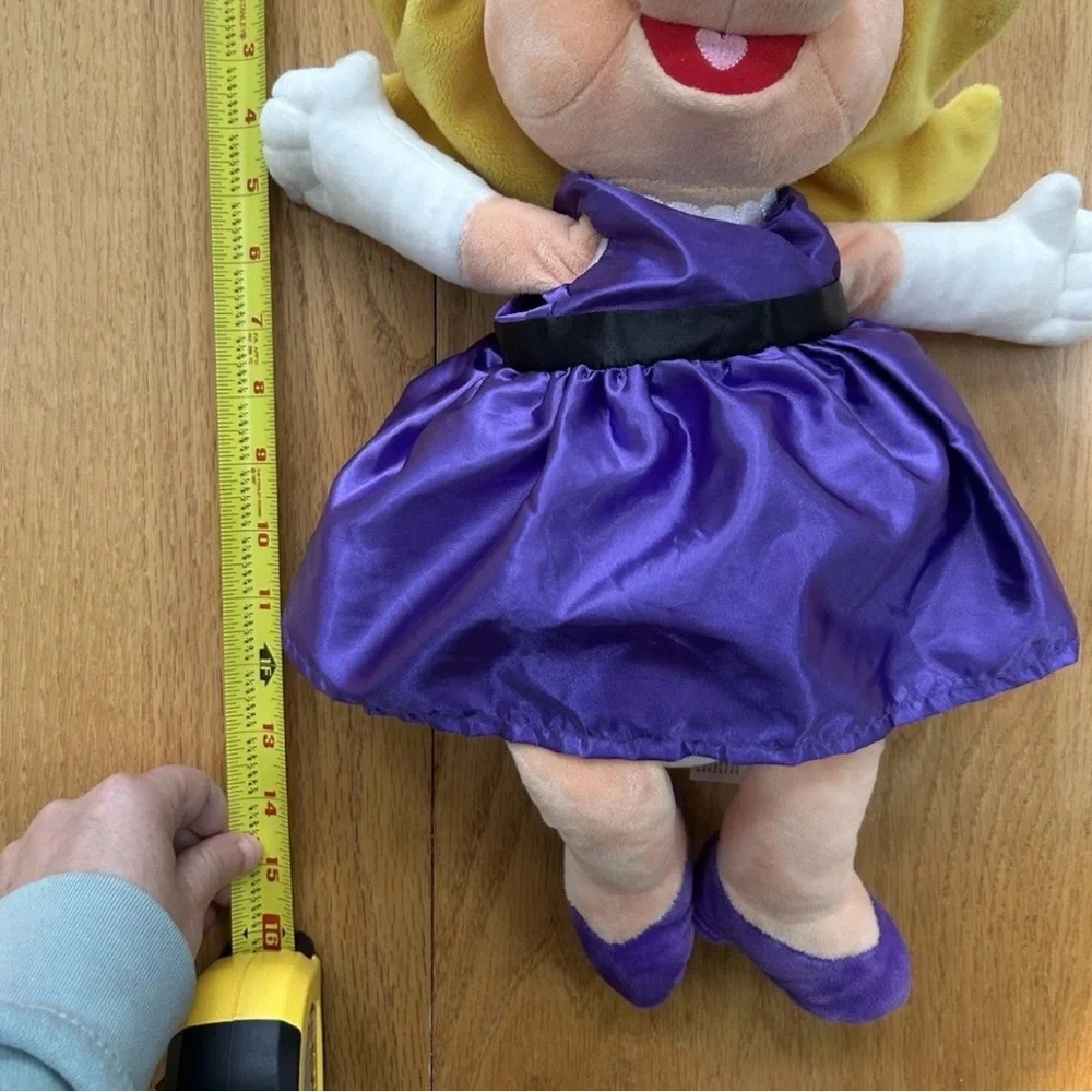 Disney Muppets Miss Piggy Scentsy Buddy Limited‎ Edition Plush 18